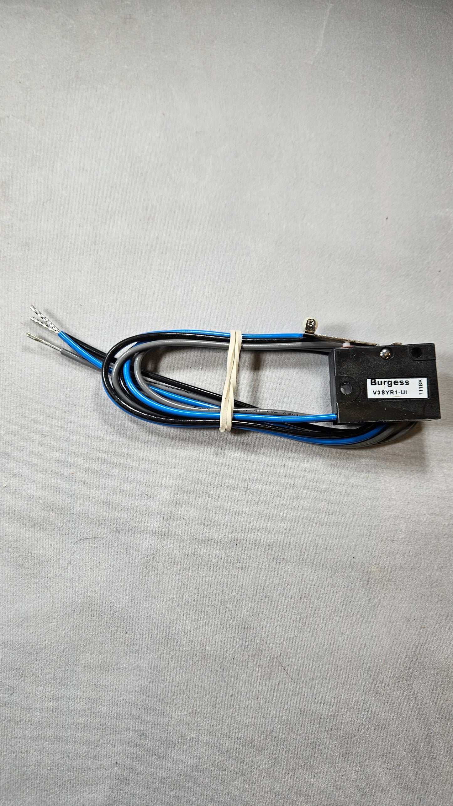 V3SYR1-UL